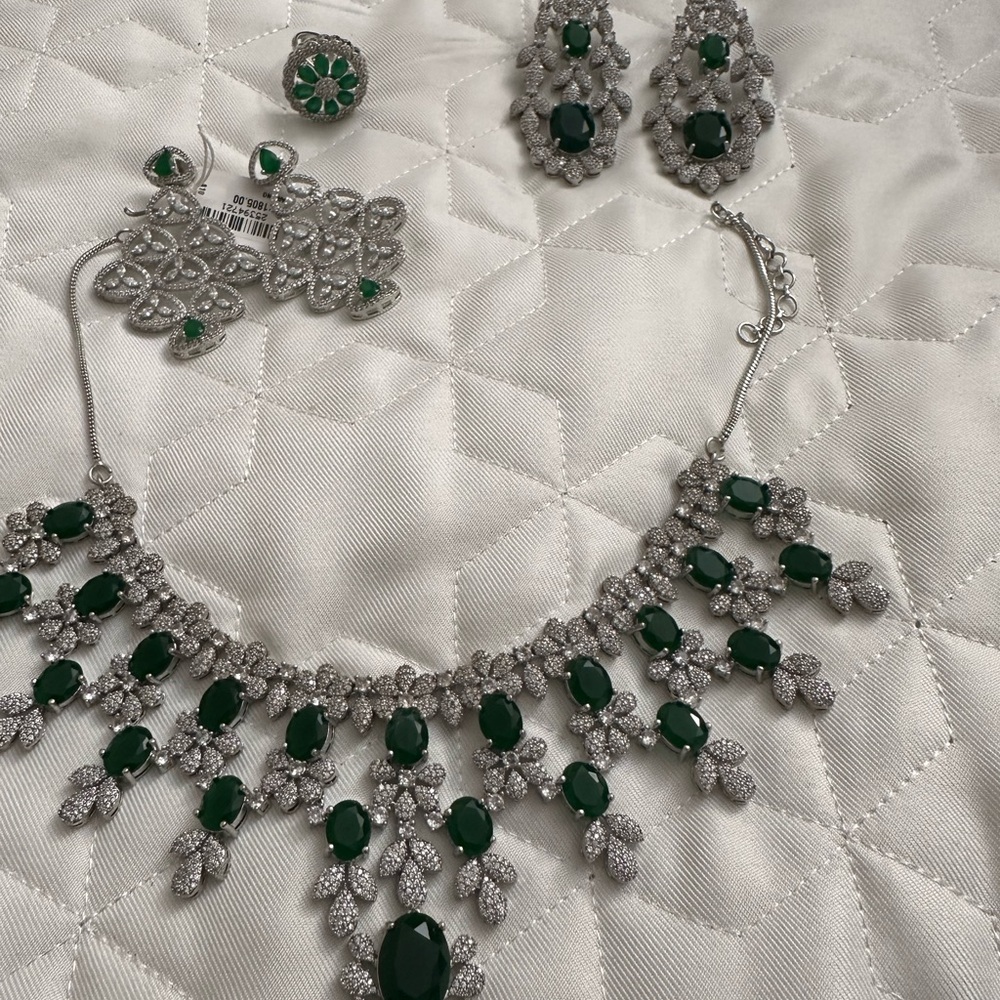 Elegant Silver and Green Jewelry Set